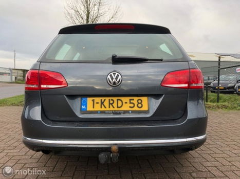 Volkswagen Passat Variant - 1.4 TSI Highline Executive Edition BlueMotion - 1