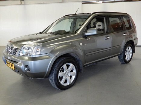 Nissan X-Trail - 2.2 dCi Columbia Style - 1