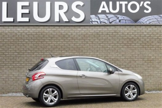 Peugeot 208 - ALLURE 1.4 VTI Navi/Pano-dak/Leer/Ecc/Ccr/ 82709 Km - 1