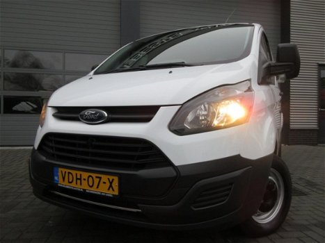 Ford Transit Custom - 2.0 TDCI 130pk L2H1 lang 3 zits trekhaak airco - 1