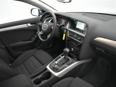 Audi A4 Avant - 3.0 TDI Business Edition *AUT.* / NAVI / S-LINE / ADAPTIVE CRUISE CONTR. / AIRCO-ECC - 1