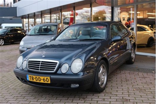 Mercedes-Benz CLK-klasse Coupé - 200 Elegance Leer Cruise control 136pk - 1