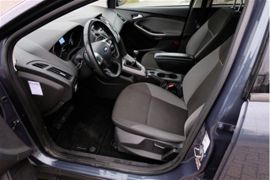 Ford Focus Wagon - 1.6 TDCI Lease Trend Navi/Airco/LMV - 1