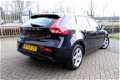 Volvo V40 - 1.6 D2 Summum Business Leer/Led/Stoelverw/Navi/Enz - 1 - Thumbnail