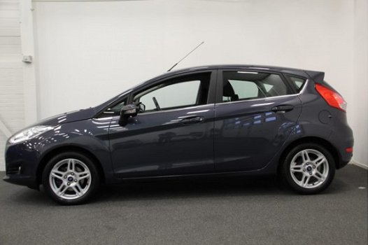 Ford Fiesta - 1.0 EcoBoost 100 PK Titanium | Navigatie | Parkeersensoren | Zomer+winterbanden | Elek - 1