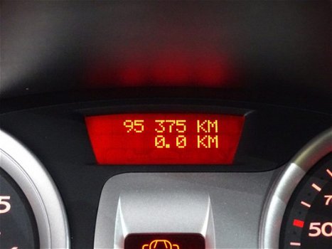 Renault Clio - 1.6 16v Dynamique S Automaat Climate, 5-Deurs, APK tot 11-2020 - 1