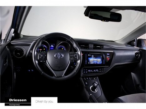 Toyota Auris Touring Sports - 1.8 Hybrid Lease pro Navigatie - Panoramadak) - 1