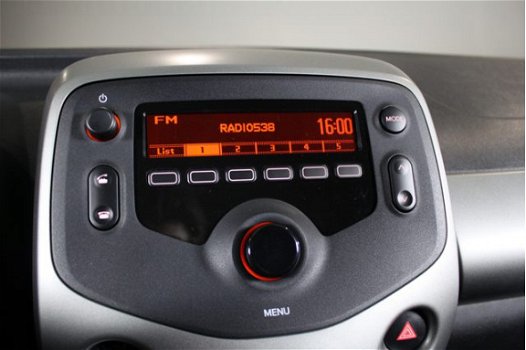 Citroën C1 - 1.0 VTi Feel (Airco - Bluetooth - Extra getinte ramen achter) - 1