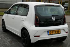 Volkswagen Up! - 1.0 BMT up beats Clima, Stoelverw, 16"LM Velgen, Smartphonedock, Bluetooth