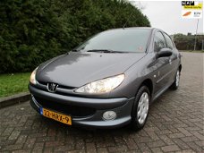 Peugeot 206 - 1.4 Génération Bj 2009, Airco, Cruise Control, 1e eigenaar, Trekhaak, 5 Deurs, Nieuwe