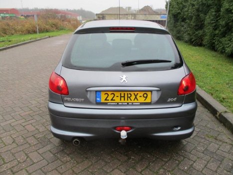 Peugeot 206 - 1.4 Génération Bj 2009, Airco, Cruise Control, 1e eigenaar, Trekhaak, 5 Deurs, Nieuwe - 1