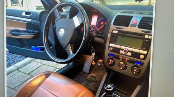 Volkswagen Golf - 1.9 TDI Comfortline BlueMotion - 1