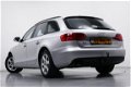 Audi A4 Avant - 1.8 TFSI Pro Line Business Trekhaak PDC ECC Cruise Control Navigatie - 1 - Thumbnail