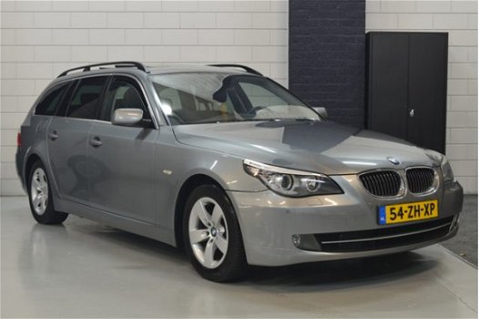 BMW 5-serie Touring - 523i Executive // PDC // PANO DAK // - 1