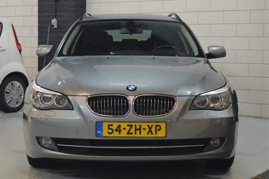 BMW 5-serie Touring - 523i Executive // PDC // PANO DAK // - 1