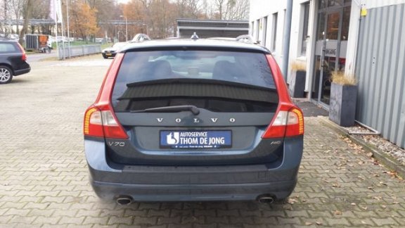 Volvo V70 - T 6 AWD Momentum 285 pk - 1