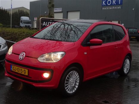 Volkswagen Up! - 1.0 high up Cng Pano-dak Navi - 1