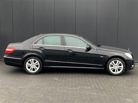 Mercedes-Benz E-klasse - E 200 Aut. Xenon ILS Leder Navi Cruise PTS - 1