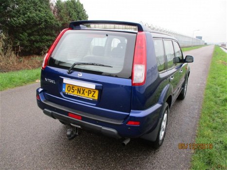 Nissan X-Trail - 2.0 Comfort 4x4 - 1