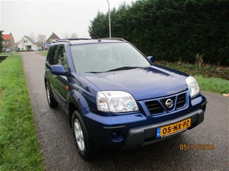 Nissan X-Trail - 2.0 Comfort 4x4 - 1