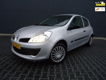 Renault Clio - 1.2-16V RN bouwjaar 2006 (( nette auto )) - 1 - Thumbnail