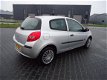 Renault Clio - 1.2-16V RN bouwjaar 2006 (( nette auto )) - 1 - Thumbnail