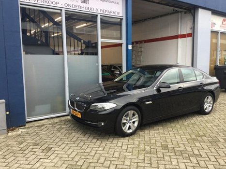 BMW 5-serie - 523i High Executive Schuif/kanteldak lage kilometers en Head-up - 1