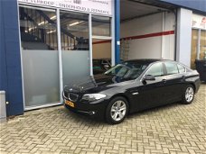 BMW 5-serie - 523i High Executive Schuif/kanteldak lage kilometers en Head-up