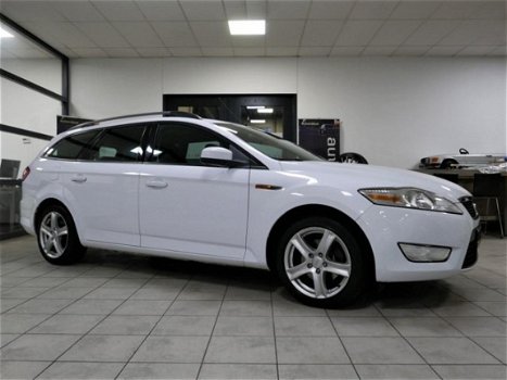 Ford Mondeo Wagon - 1.6-16V Trend * NAP/Airco/Cruise/Trekhaak - 1