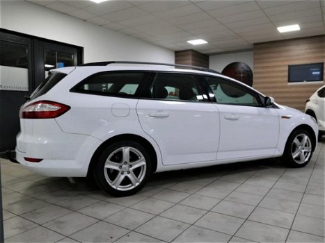 Ford Mondeo Wagon - 1.6-16V Trend * NAP/Airco/Cruise/Trekhaak - 1