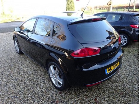 Seat Leon - 1.2 TSI Ecomotive Reference Airco, Cruise controle, 17 inch lichtmetalen velgen - 1