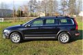 Volvo XC70 - 2.4D Momentum NIEUWSTAAT - 1 - Thumbnail