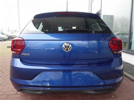 Volkswagen Polo - 1.0 MPI Comfortline - 1