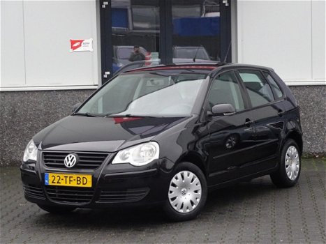 Volkswagen Polo - 1.4-16V Comfortline KEURIGE AUTO APK 2020 (bj2006) - 1