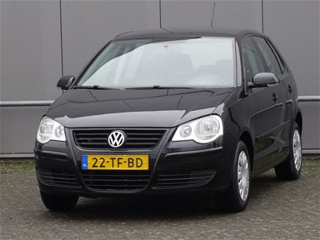 Volkswagen Polo - 1.4-16V Comfortline KEURIGE AUTO APK 2020 (bj2006) - 1