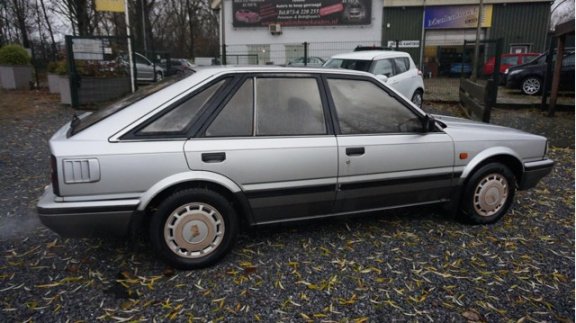 Nissan Bluebird - 2.0 LX kat. inj. hele leuke oldtimer van 30 jaar oud met 190 000 gelopen - 1