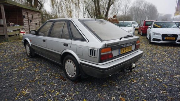 Nissan Bluebird - 2.0 LX kat. inj. hele leuke oldtimer van 30 jaar oud met 190 000 gelopen - 1