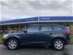 Volvo XC60 - 2.4 D5 5cil. 215pk cil. AWD Momentum / Bluetooth / Navigatie / Parkeersensoren V+A / St - 1 - Thumbnail