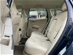 Volvo XC60 - 2.4 D5 5cil. 215pk cil. AWD Momentum / Bluetooth / Navigatie / Parkeersensoren V+A / St - 1 - Thumbnail