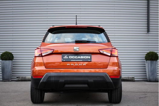 Seat Arona - Style 1.0 TSI 115pk Navigatie Parkeersensor achter DAB LED koplampen Climatronic - 1