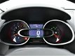 Renault Clio - TCe 90 Iconic Lederen Sportstoelen /R-Link Navigatie / Climate Control / Camera - 1 - Thumbnail