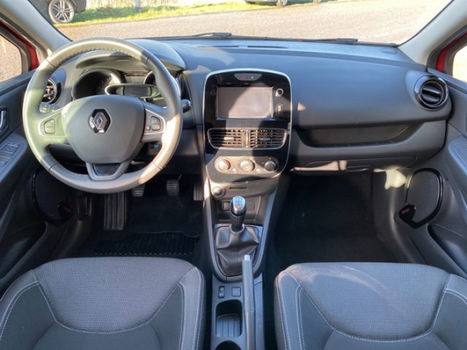 Renault Clio Estate - 1.5 90Pk dCi Ecoleader Zen Airco MediaNav 16