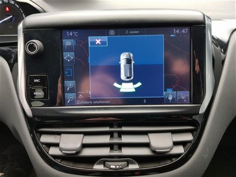 Peugeot 208 - 1.2 PureTech Blue Lion Airco Grootbeeld Navigatie Bleutooth Pdc achter Cruise contr - 1