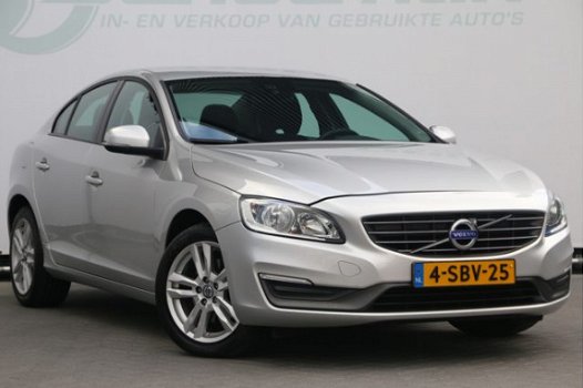 Volvo S60 - 1.6 D2 Kinetic Navi PDC 2013 - 1