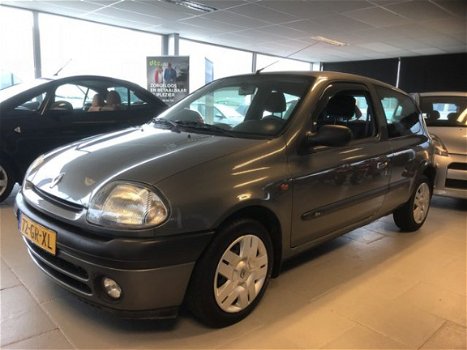 Renault Clio - 1.4 RN / 116000 KM - 1