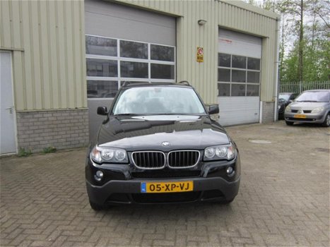 BMW X3 - 2.0i Executive Anniversary - 1