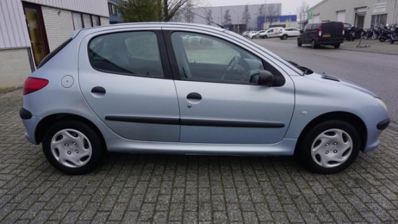 Peugeot 206 - 1.4 XR 105.000km gelopen - 1