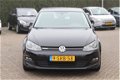 Volkswagen Golf - 1.6 TDI Highline BlueMotion / Navigatie / Parkeerhulp / Cruise Control / MF Stuurw - 1 - Thumbnail