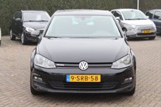 Volkswagen Golf - 1.6 TDI Highline BlueMotion / Navigatie / Parkeerhulp / Cruise Control / MF Stuurw