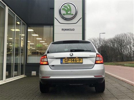 Skoda Rapid Spaceback - 1.2 TSI DSG Greentech Edition Panoramadak Navigatiesysteem Parkeersensoren D - 1